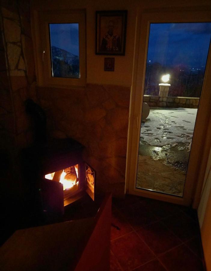 Vikendica,Bungalovi Lipska Pecina Cetinje Eksteriør billede